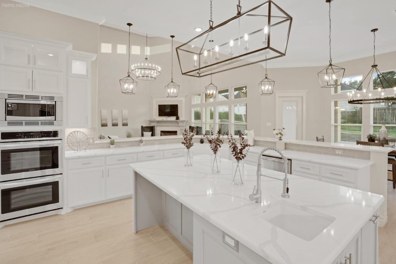 Newly Built Stylish Retreat With Designer Kitchen - Near Park & Beach Corpus Christi Exteriör bild